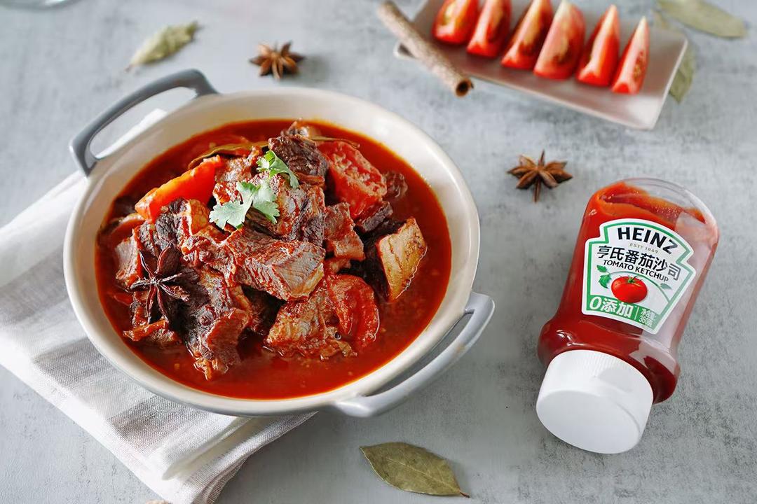 Extra-Rich Tomato Red Wine Beef Brisket (Pressure Cooker Version)