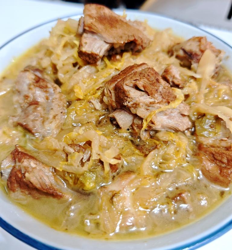 Stewed Pork Ribs with Pickled Mustard Greens